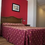 Restaurante Dama De 3*