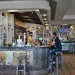 Restaurante Dama De 3*
