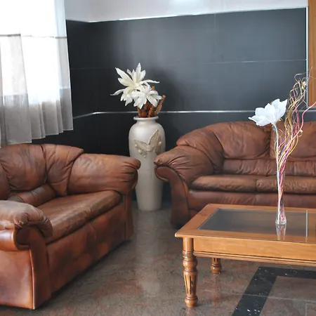 Hotel Restaurante Dama De 3*